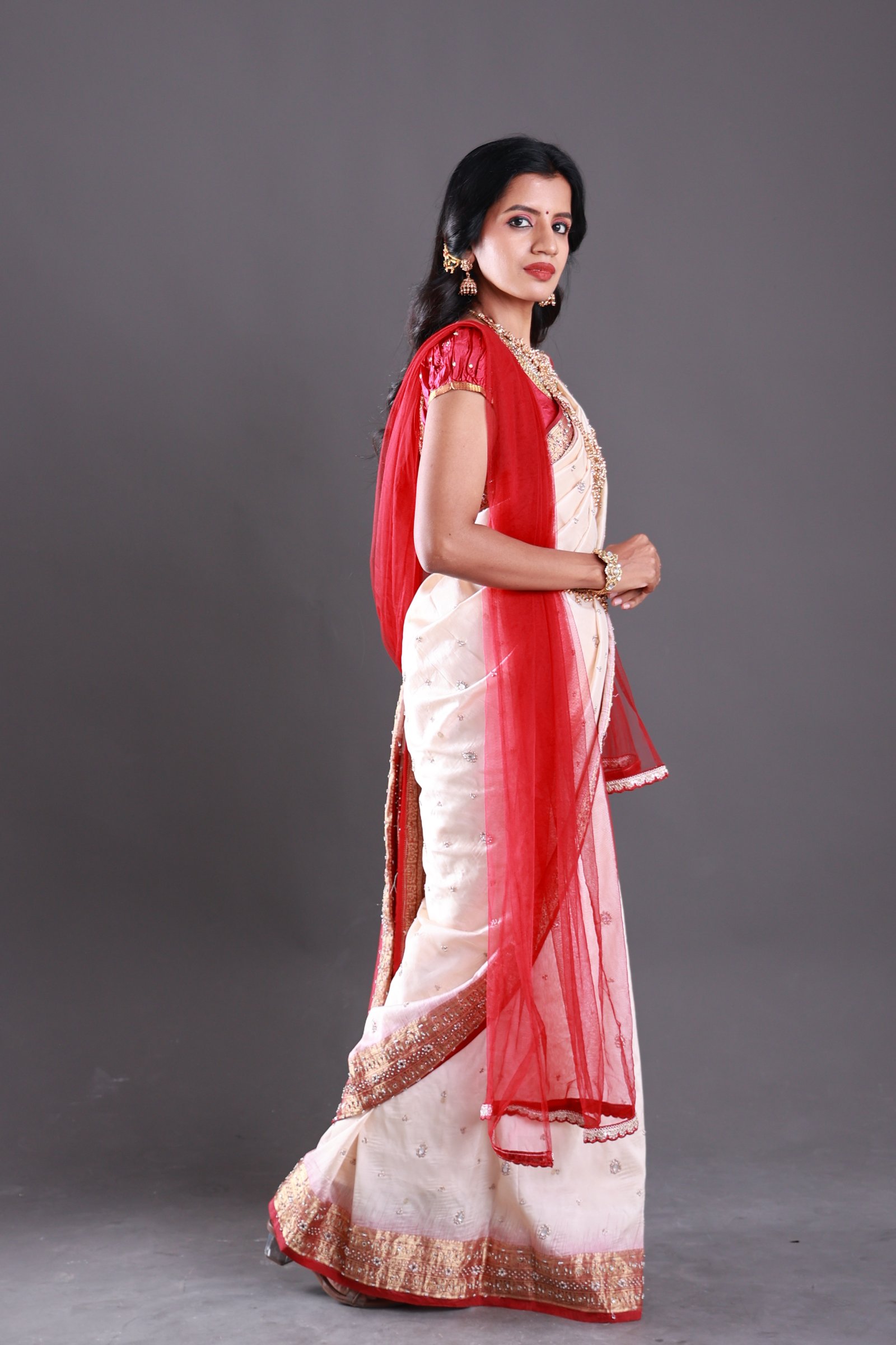 Dr. Bharathi Kripakaran, MDS Dentist and model actress based in Chennai, Tamil Nadu. Photo 5