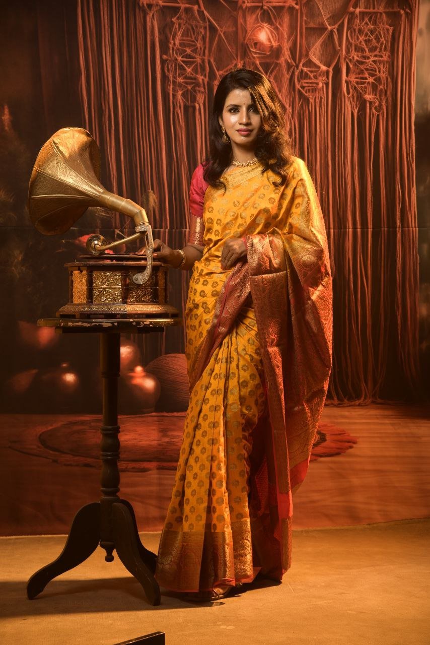 Dr. Bharathi Kripakaran, MDS Dentist and model actress based in Chennai, Tamil Nadu. Photo 9